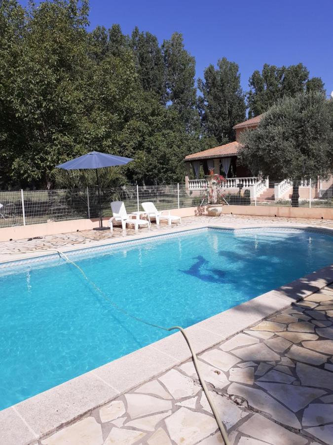 B&B Et Gite D'Ayran Saint-Quentin-la-Poterie Exteriér fotografie
